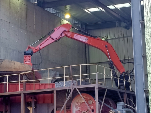 Pedestal Breaker ምንድን ነው? ለ Crusher ምርታማነት የባለሙያ መመሪያ