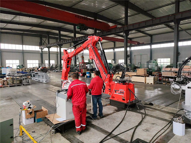 Syst&egrave;me de fl&egrave;che brise-roche statique