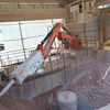 YZH Pedestal Rock Breaker Boom ជាមួយនឹងការកំណត់រចនាសម្ព័ន្ធដែលអាចលៃតម្រូវបានសម្រាប់ Gyratory Crusher