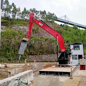 YZH podstavec Rockbreaker pre rotačn&eacute; drviče