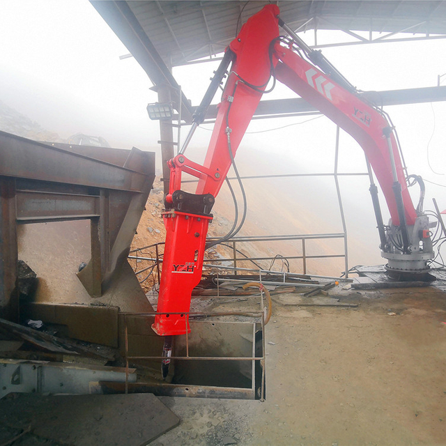 Разбијач камена на постољу за примарне дробилице