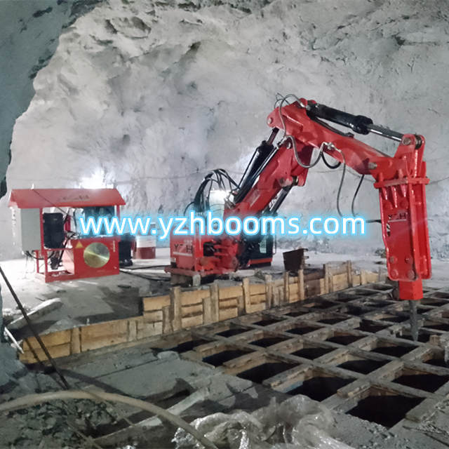 YZH Memperbaiki Pedestal Rockbreaker untuk Grizzly di Tambang