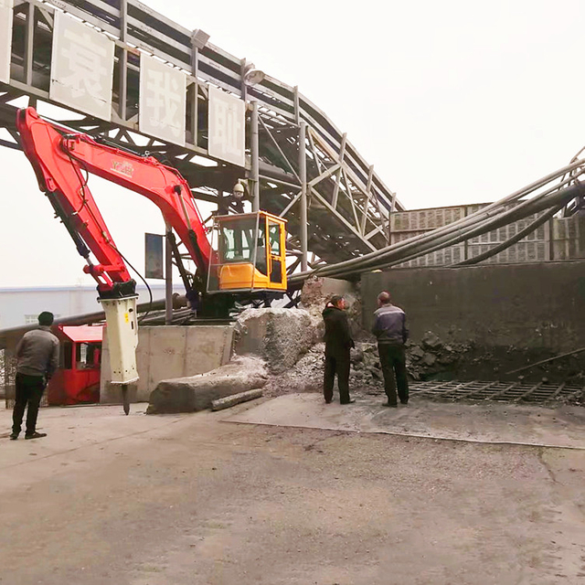 பாறை உடைப்பவர்கள்