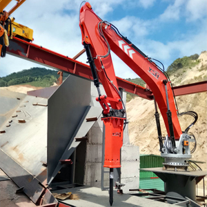 YZH murskaimeen asennettu kiinte&auml; hydraulinen manipulaattori