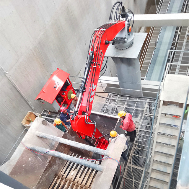 WHC970 Pumau Rockbreaker Boom