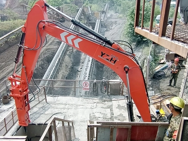 Kırıcı Blokaj &Ccedil;&ouml;z&uuml;mleri: Arıza S&uuml;resini Ortadan Kaldırma ve &Uuml;retimi En &Uuml;st D&uuml;zeye &Ccedil;ıkarma